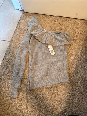 Rebecca Taylor Light Gray Off-the-Shoulder Ruffle Sweater